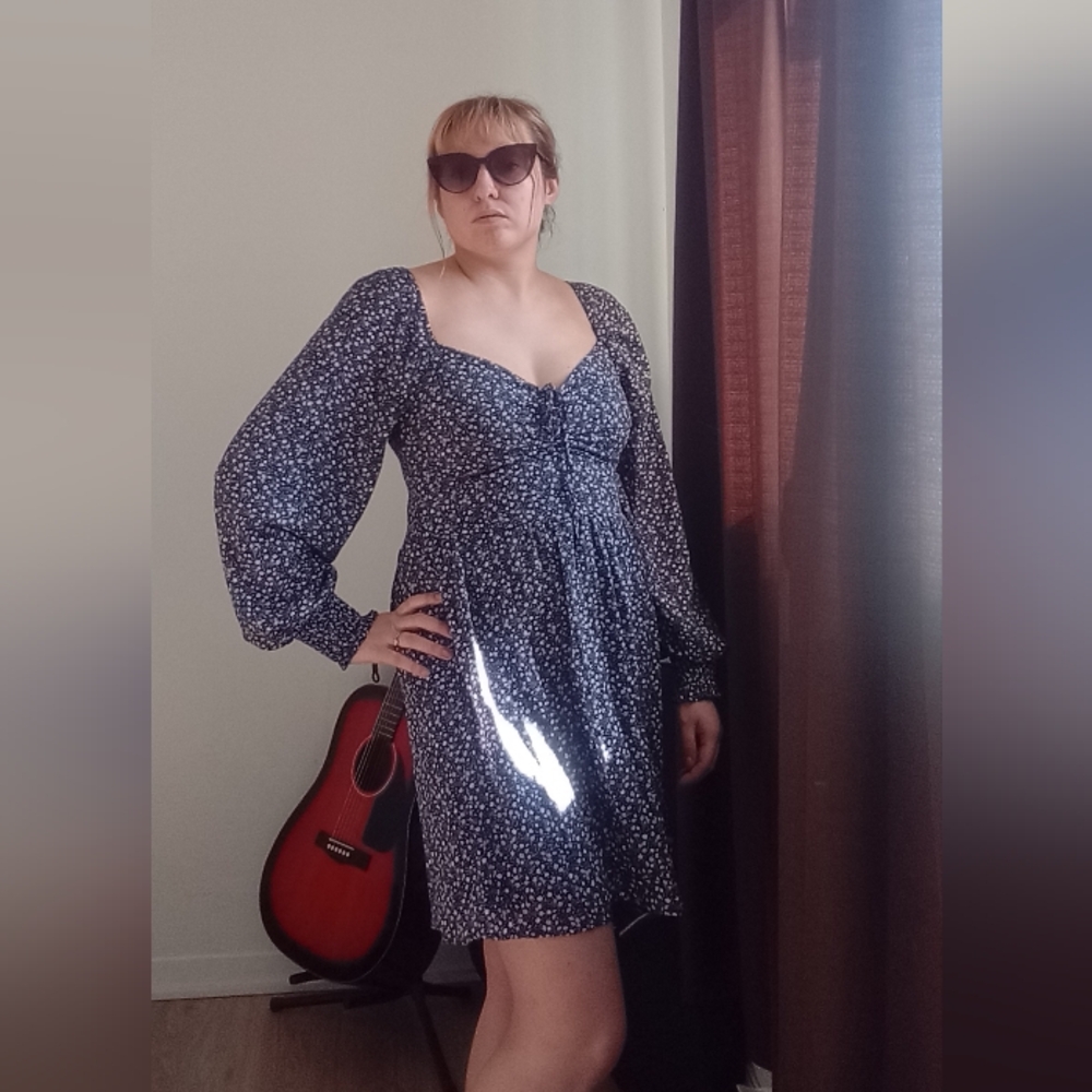 Floral Long Sleeve Dress (3 Seasons) - Picture 2 of 6